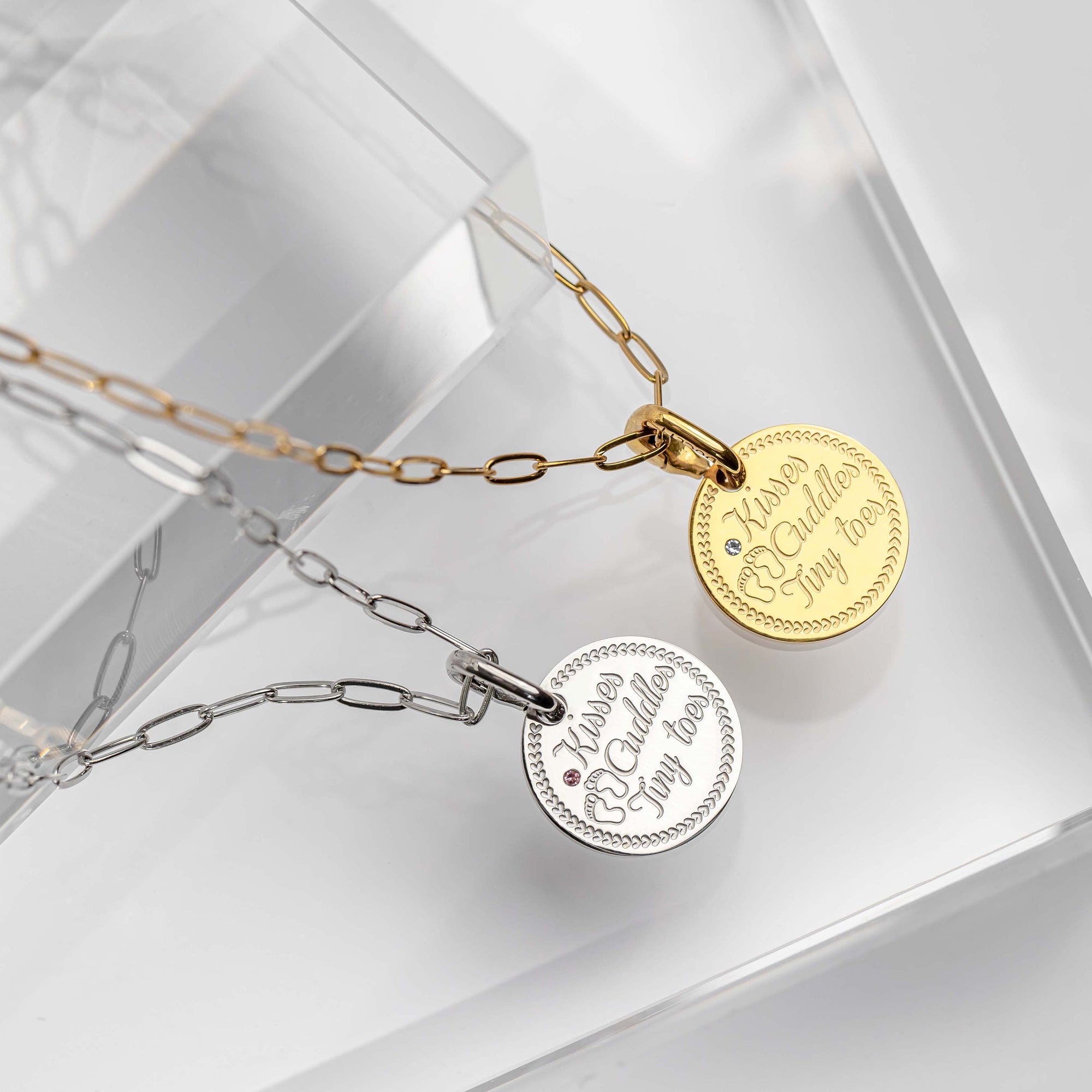 Coin babyfeet blue - No discoloration